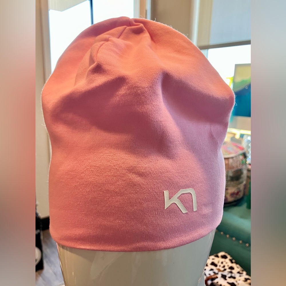Norways Kari Traa Traa Pink Beanie NWT - Picture 2 of 3